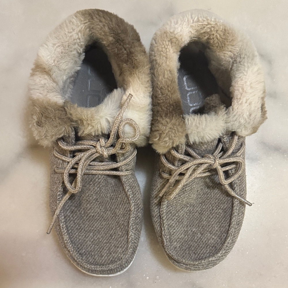 Hey Dude Britt Faux Fur Shoes - Coffee Dye